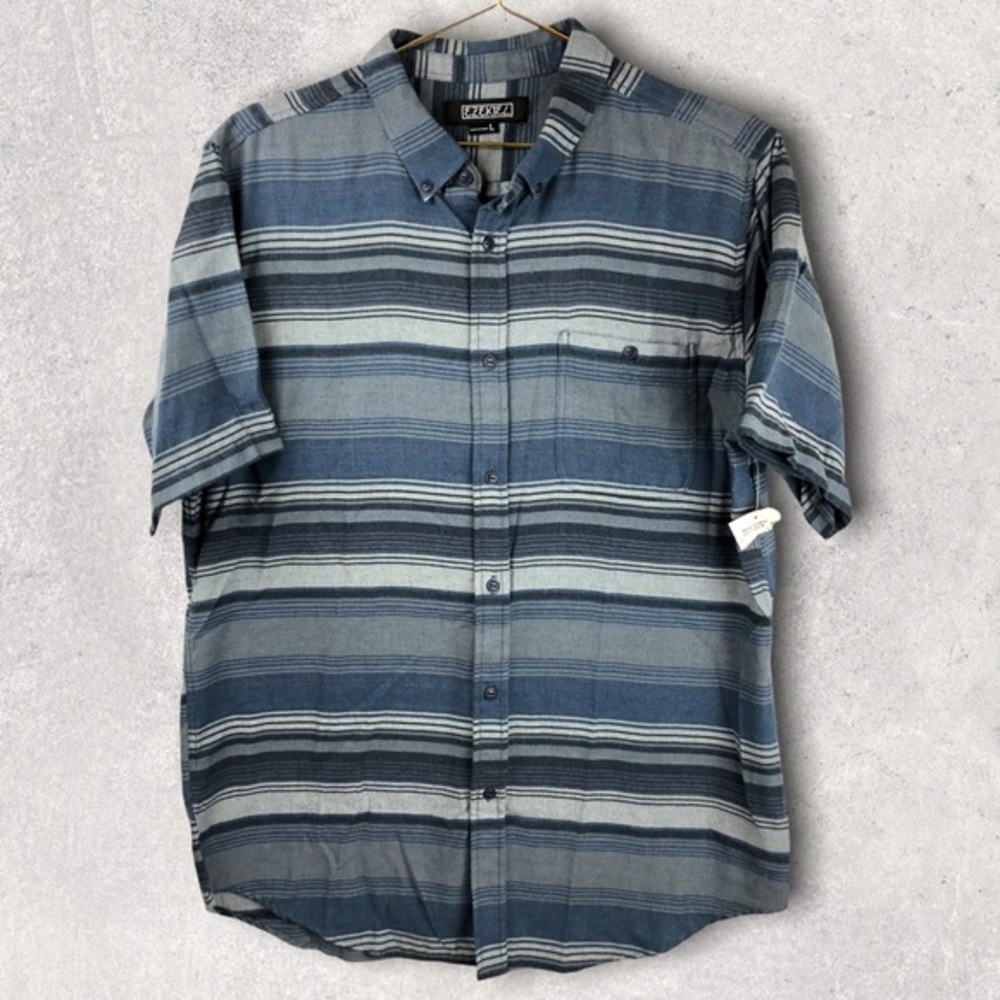 NWOT Ezekiel Blanket Striped Short Sleeve Button Up Shirt, Size L